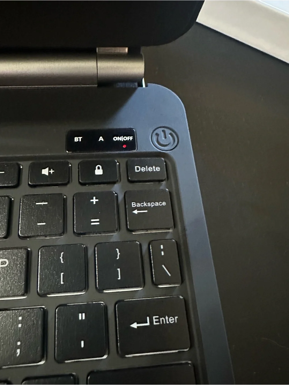 11 inch tablet keyboard case